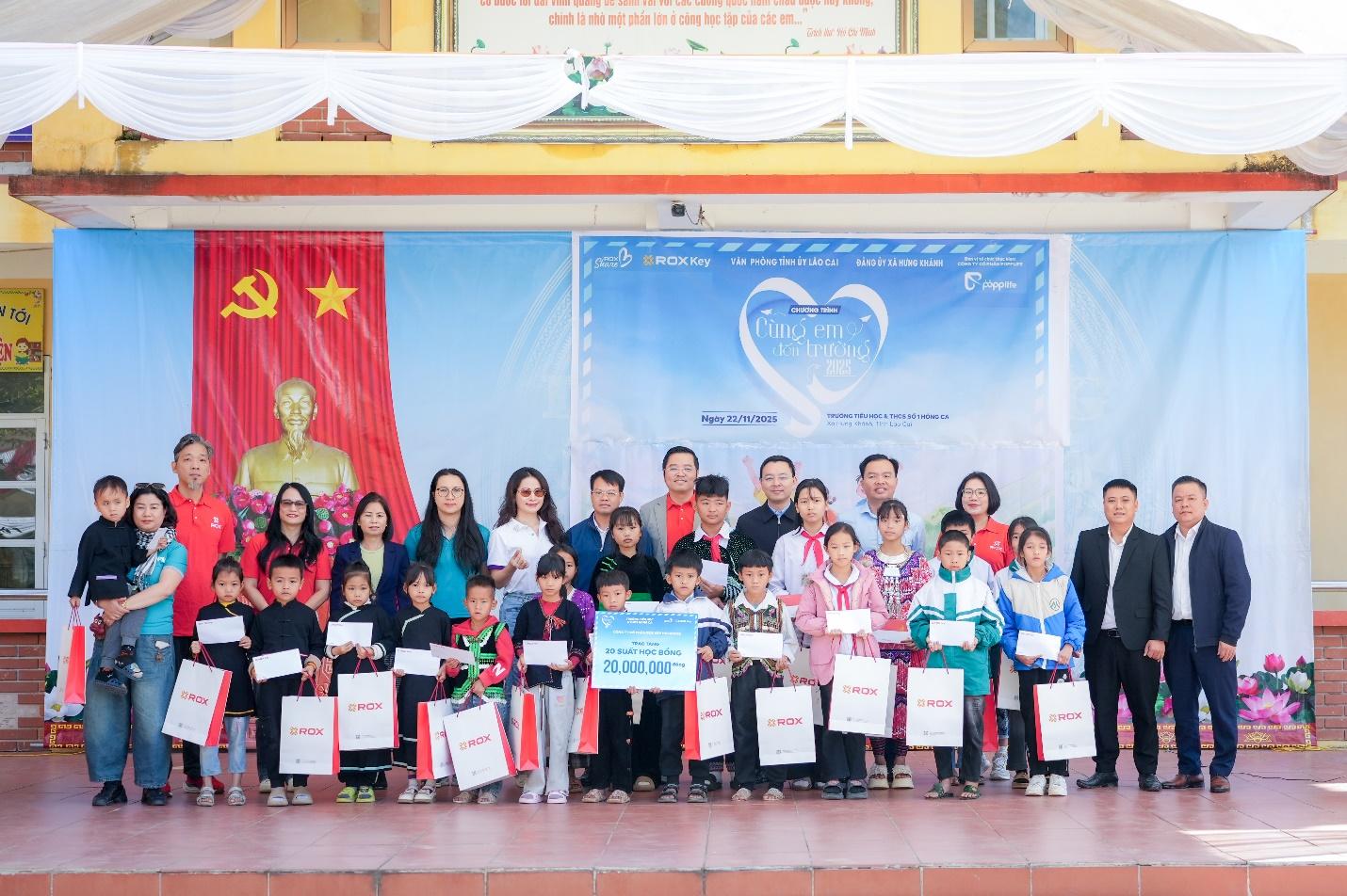 ROX Group ủng hộ quỹ Vì người nghèo TP Hà Nội 500 triệu đồng- Ảnh 1. ROX Group ủng hộ quỹ Vì người nghèo TP Hà Nội 500 triệu đồng- Ảnh 1.