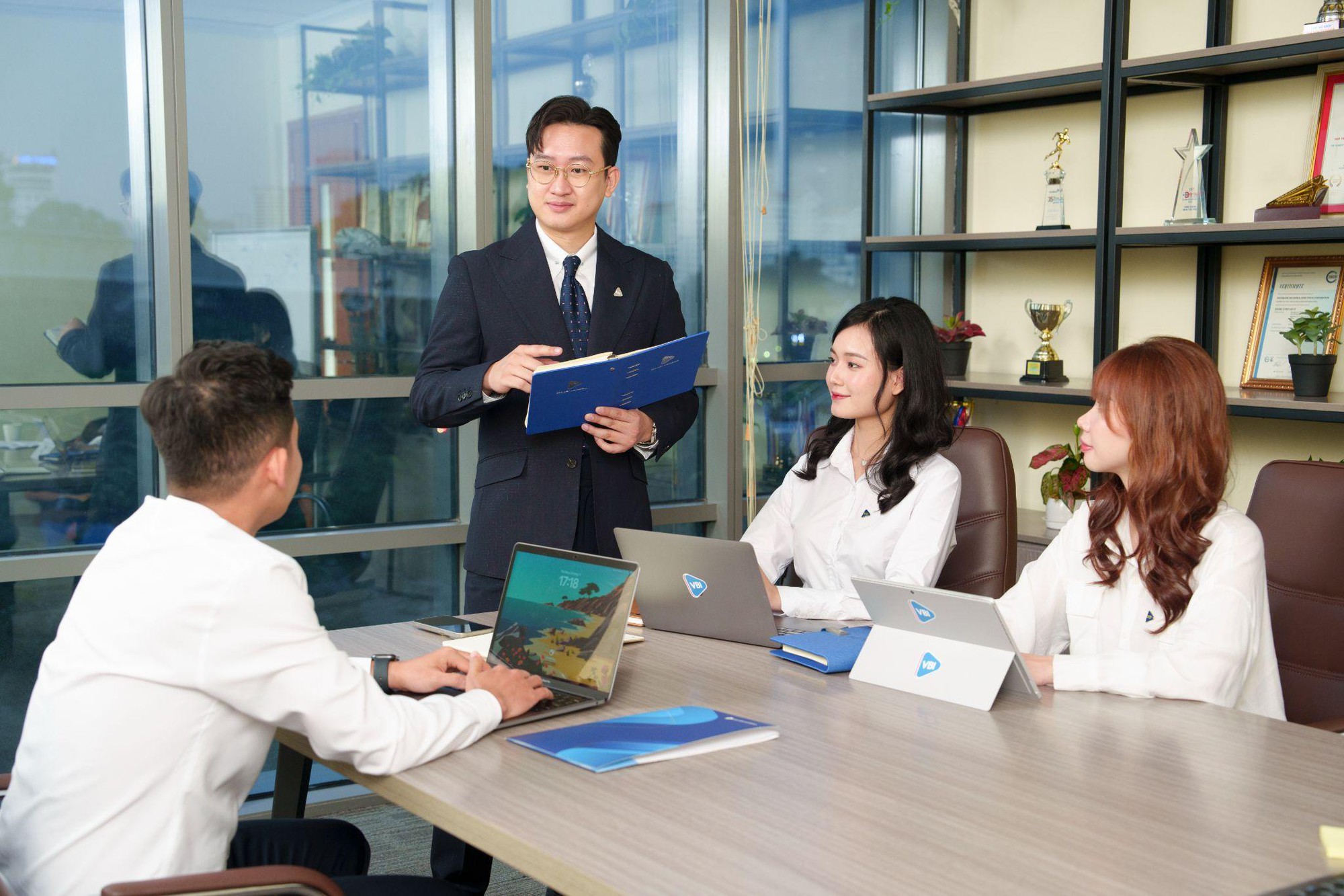 Bảo hiểm VietinBank (VBI) xếp hạng thứ 17 - Top 100 Nơi làm việc tốt nhất Việt Nam 2025- Ảnh 3.