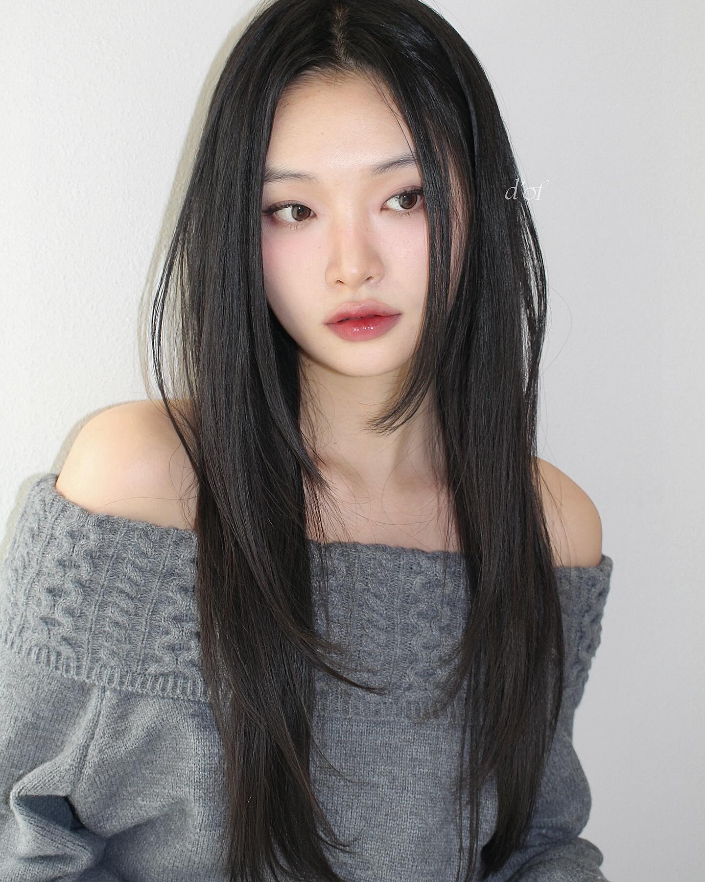 Tóc suôn thẳng soán ngôi tóc xoăn với 5 kiểu hot nhất đông này: Siêu trẻ, sang trọng và dễ chăm sóc- Ảnh 11.