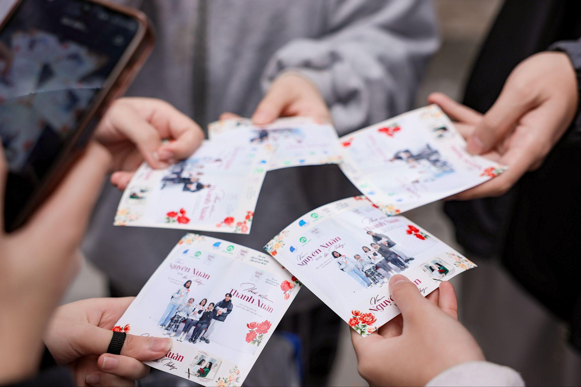 “Tiệm tóc thanh xuân” - Khi mái tóc thầy kể câu chuyện tri ân bằng những chạm khẽ của sinh viên- Ảnh 6.