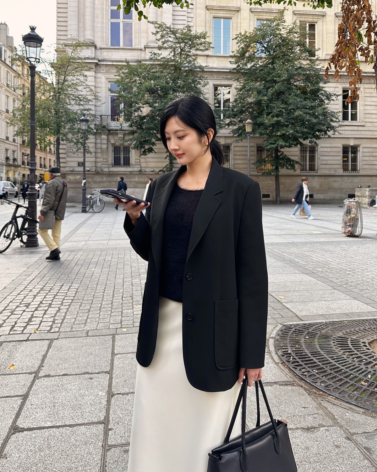 6 món thời trang giúp chị em xây dựng phong cách tối giản cực xuất sắc, sang năm vẫn mặc đẹp- Ảnh 8. 6 món thời trang giúp chị em xây dựng phong cách tối giản cực xuất sắc, sang năm vẫn mặc đẹp- Ảnh 8.