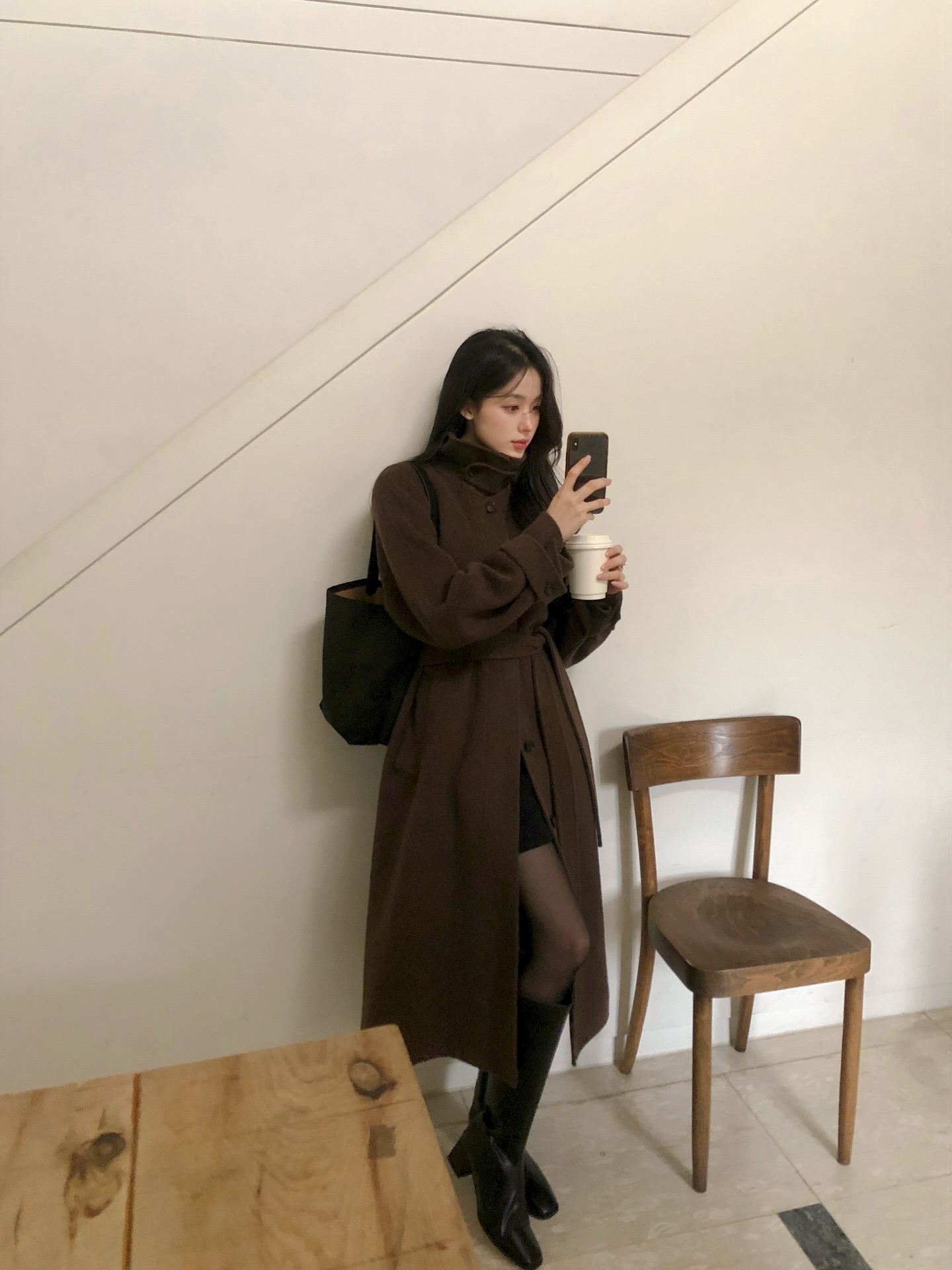 6 món thời trang giúp chị em xây dựng phong cách tối giản cực xuất sắc, sang năm vẫn mặc đẹp- Ảnh 4. 6 món thời trang giúp chị em xây dựng phong cách tối giản cực xuất sắc, sang năm vẫn mặc đẹp- Ảnh 4.