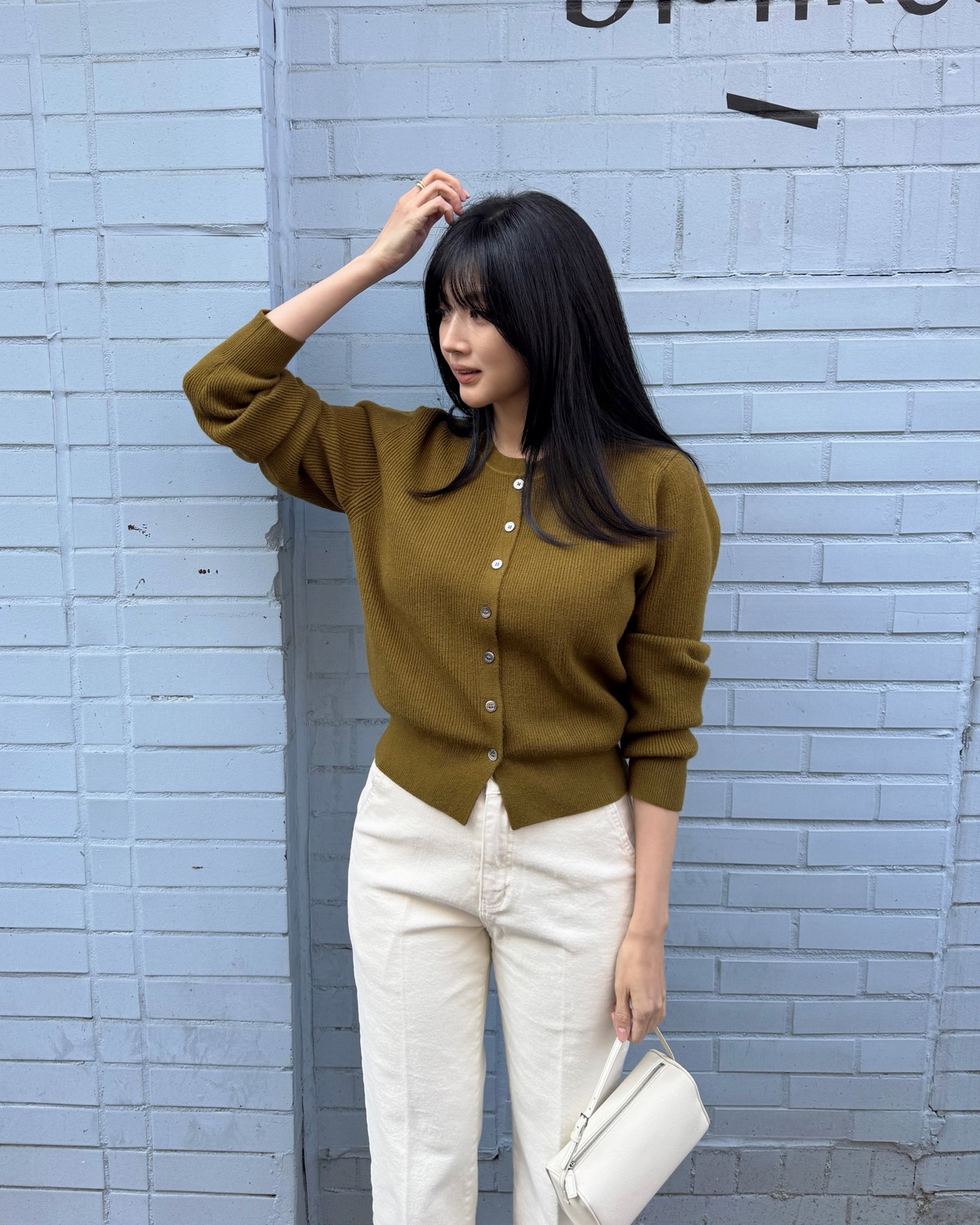 6 món thời trang giúp chị em xây dựng phong cách tối giản cực xuất sắc, sang năm vẫn mặc đẹp- Ảnh 3. 6 món thời trang giúp chị em xây dựng phong cách tối giản cực xuất sắc, sang năm vẫn mặc đẹp- Ảnh 3.