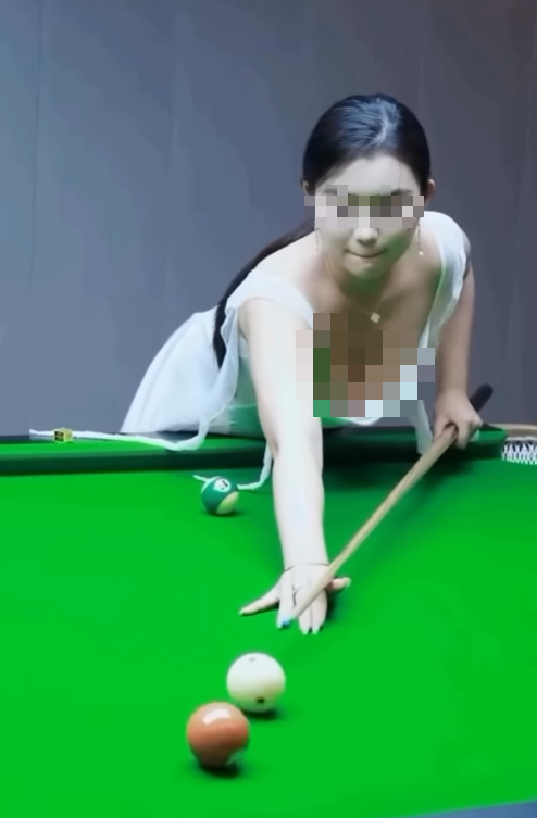 photo-1764314933936 photo-1764314933936