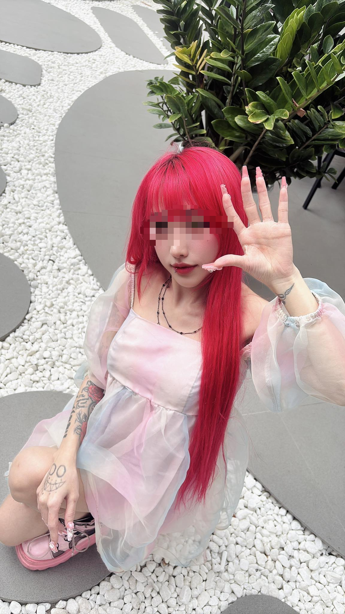 photo-1764340062359 photo-1764340062359