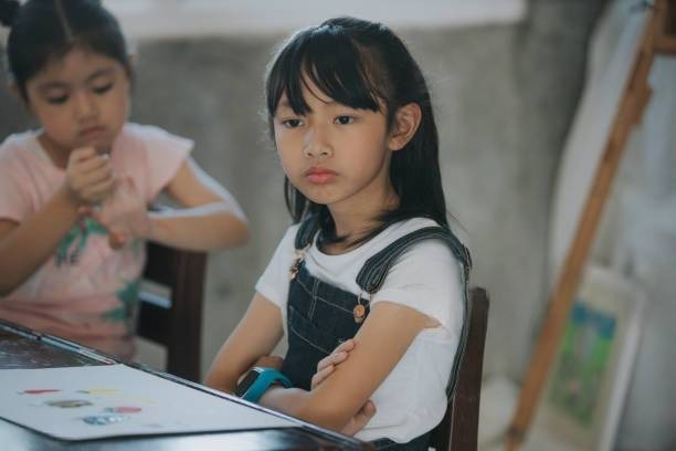 Trẻ em BẤT HIẾU khi trưởng thành thường có 3 đặc điểm này từ nhỏ, cha mẹ nên chuẩn bị "lối thoát" cho mình- Ảnh 1.