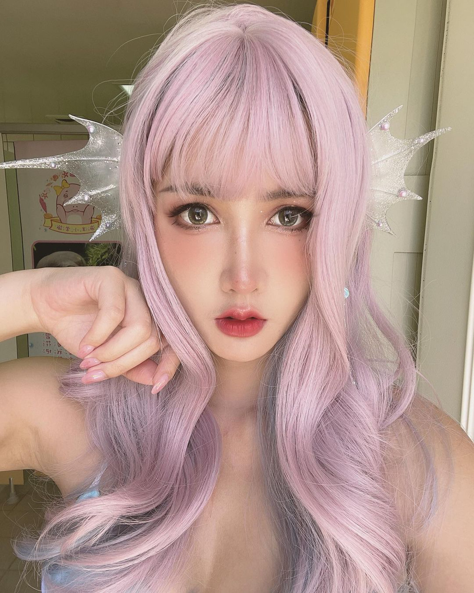 photo-1764305787339 photo-1764305787339