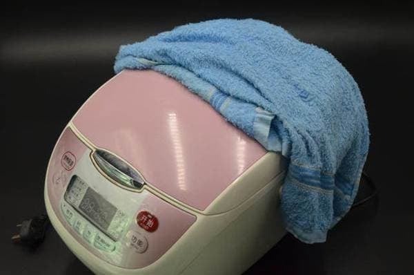 Người thông minh phủ khăn lên nồi cơm điện, lý do nghe xong phải gật gù đồng ý- Ảnh 3.