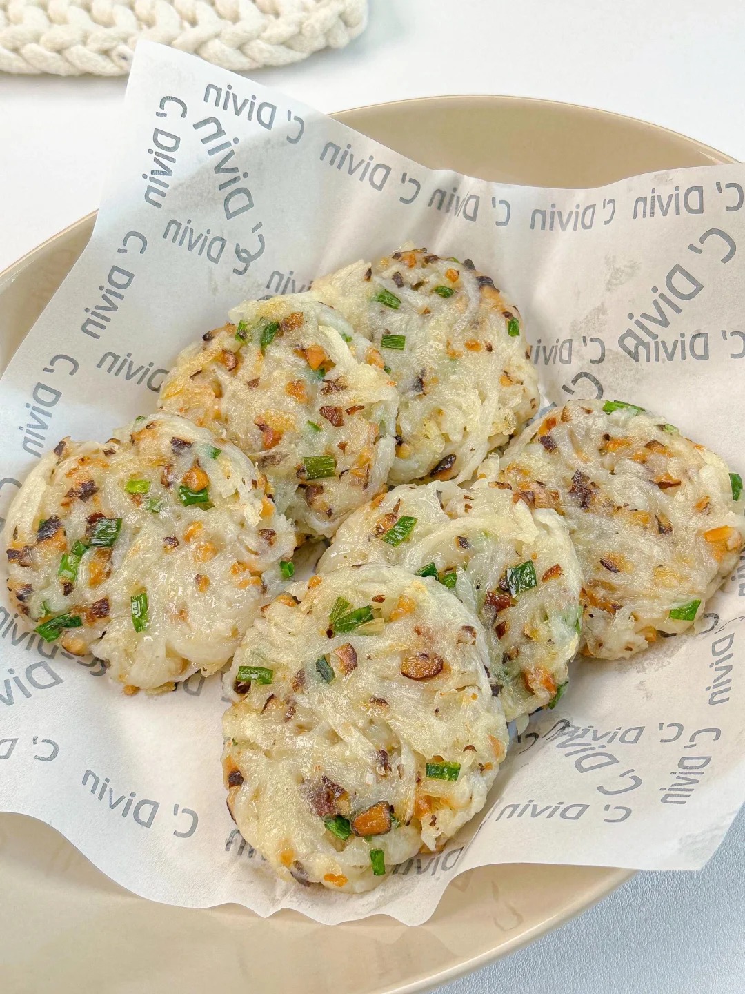 Mùa đông nhất định phải ăn củ cải trắng kiểu này, dễ làm mà mềm ngọt, thơm nức góc bếp- Ảnh 6. Mùa đông nhất định phải ăn củ cải trắng kiểu này, dễ làm mà mềm ngọt, thơm nức góc bếp- Ảnh 6.