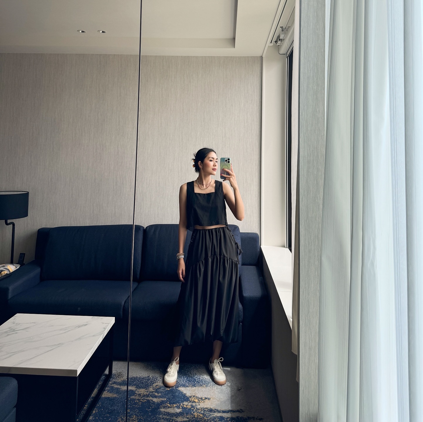 4 mẫu giày bệt khiến các mỹ nhân Việt "mê không lối thoát" từ năm này qua năm khác- Ảnh 6. 4 mẫu giày bệt khiến các mỹ nhân Việt "mê không lối thoát" từ năm này qua năm khác- Ảnh 6.