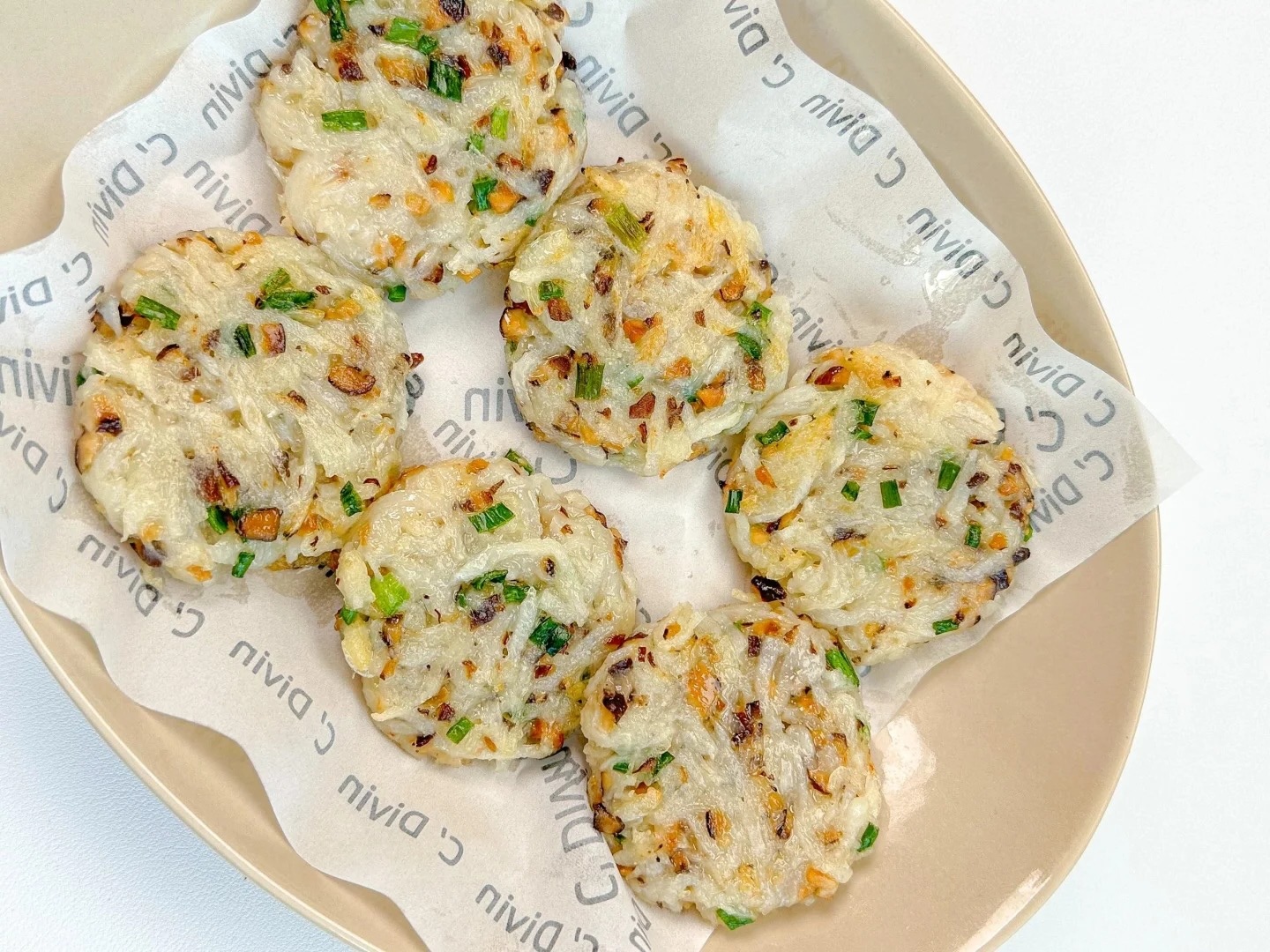 Mùa đông nhất định phải ăn củ cải trắng kiểu này, dễ làm mà mềm ngọt, thơm nức góc bếp- Ảnh 1. Mùa đông nhất định phải ăn củ cải trắng kiểu này, dễ làm mà mềm ngọt, thơm nức góc bếp- Ảnh 1.