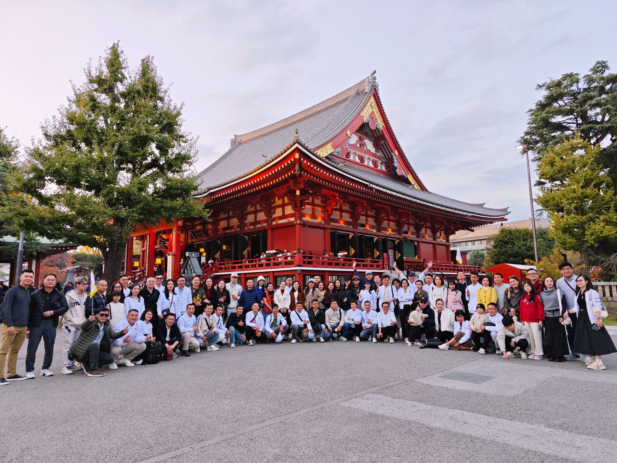 Bán phim cách nhiệt - Khám phá thế giới: “Hành trình mùa thu Nhật Bản 2025”- Ảnh 1. Bán phim cách nhiệt - Khám phá thế giới: “Hành trình mùa thu Nhật Bản 2025”- Ảnh 1.