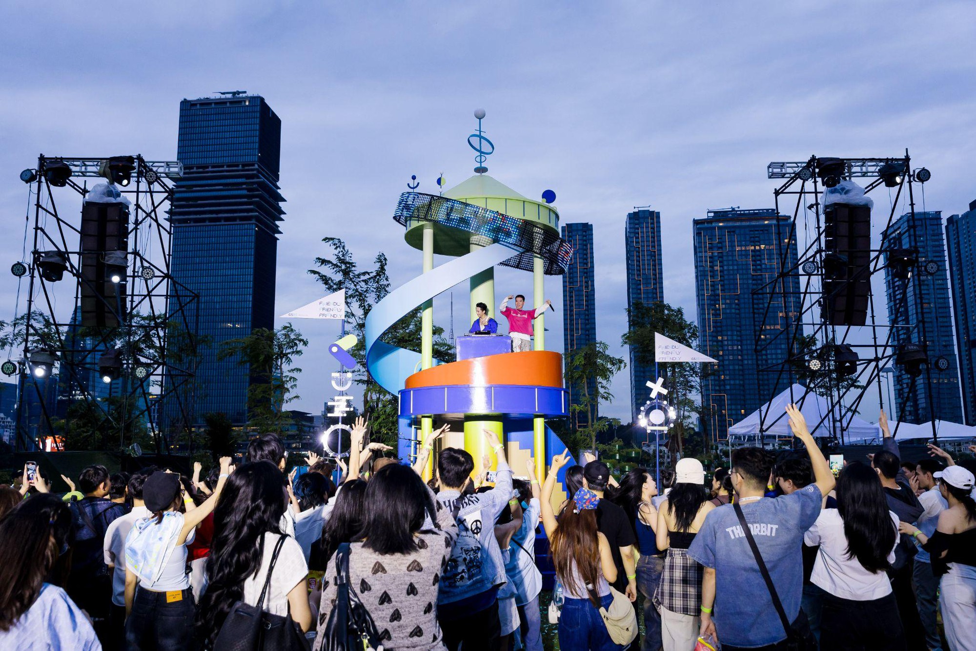 Từ sân khấu âm nhạc tới phong cách sống: cách GS25 Việt Nam tiếp cận giới trẻ- Ảnh 1. Từ sân khấu âm nhạc tới phong cách sống: cách GS25 Việt Nam tiếp cận giới trẻ- Ảnh 1.