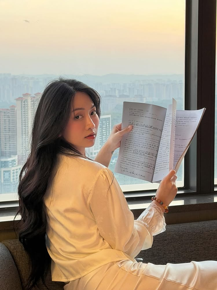 photo-1764430956768 photo-1764430956768