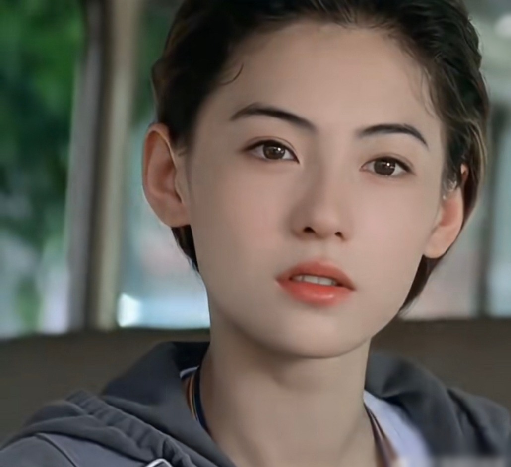 Trương Bá Chi sao ra nông nỗi này: Mặt cứng đơ như tượng sáp, làm răng sứ Trương Bá Chi sao ra nông nỗi này: Mặt cứng đơ như tượng sáp, làm răng sứ