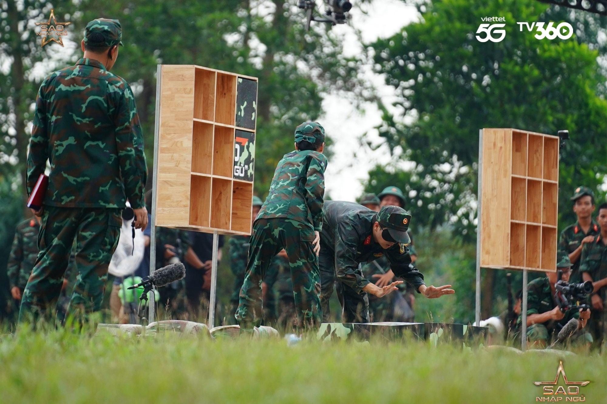 Tập 12 Sao Nhập Ngũ 2025: Hoà Minzy bất chấp chấn thương, kiên cường hoàn thành phần thi đu dây - Ảnh 2. Tập 12 Sao Nhập Ngũ 2025: Hoà Minzy bất chấp chấn thương, kiên cường hoàn thành phần thi đu dây - Ảnh 2.