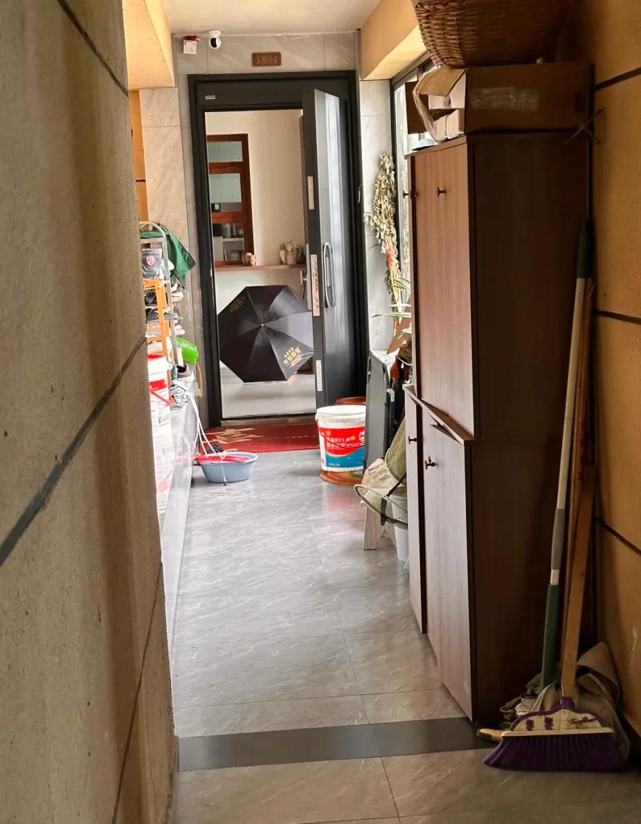 Ba năm sống trong căn hộ “hướng hành lang”: Tôi tưởng mua hời, ai ngờ nhận về loạt nỗi đau không ai nói trước- Ảnh 4.