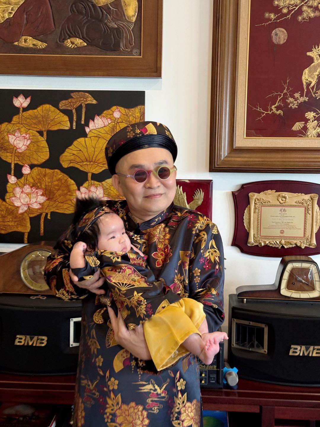 Công chúa nhỏ nhà NSƯT Xuân Hinh: Mới 4 tháng mà mái tóc dày mượt, 