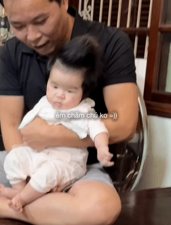 Công chúa nhỏ nhà NSƯT Xuân Hinh: Mới 4 tháng mà mái tóc dày mượt, 