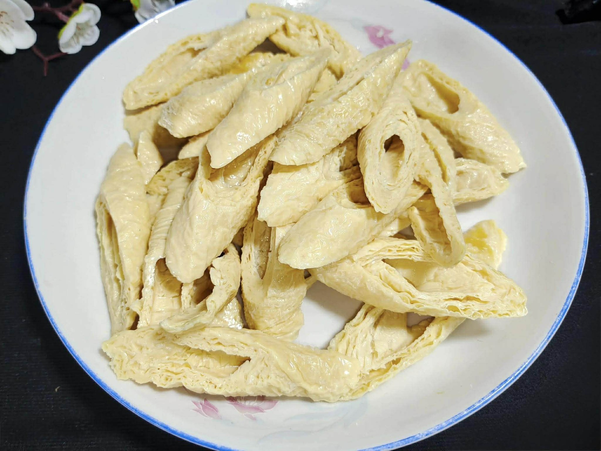 Bữa cơm mùa đông nhất định phải nấu món ăn này: Mỗi miếng đều mềm ngon, nước dùng trộn với cơm cực hợp- Ảnh 1. Bữa cơm mùa đông nhất định phải nấu món ăn này: Mỗi miếng đều mềm ngon, nước dùng trộn với cơm cực hợp- Ảnh 1.