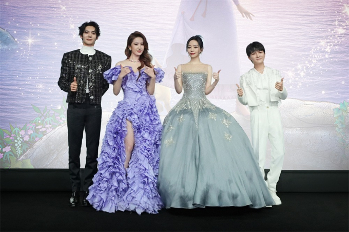 Lưu Diệc Phi "ngã vào lưới tình" của mỹ nam kém 9 tuổi tai tiếng nhất Cbiz?- Ảnh 3. Lưu Diệc Phi "ngã vào lưới tình" của mỹ nam kém 9 tuổi tai tiếng nhất Cbiz?- Ảnh 3.