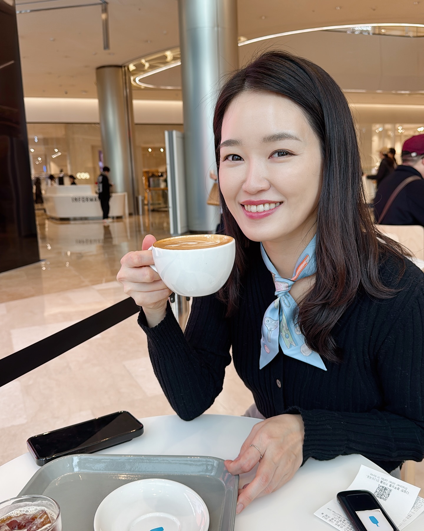 Bác sĩ da liễu Hàn Quốc "chống già" ở tuổi 44: Dùng serum tăng sinh collagen kết hợp kem trị nám- Ảnh 4. Bác sĩ da liễu Hàn Quốc "chống già" ở tuổi 44: Dùng serum tăng sinh collagen kết hợp kem trị nám- Ảnh 4.