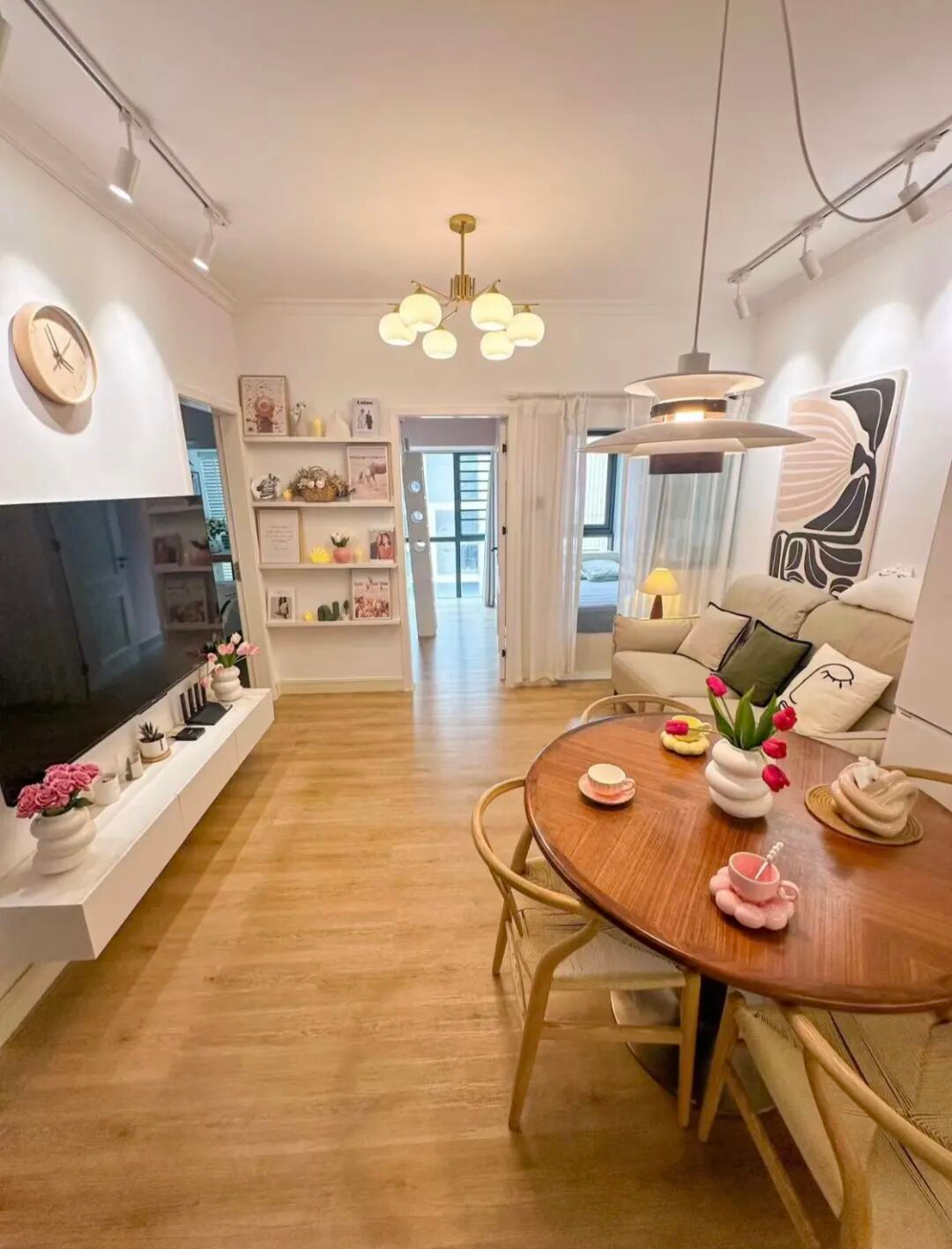 Căn bếp 3m² của người phụ nữ trung niên khiến mạng xã hội trầm trồ: Nhỏ nhưng sang, gọn, như một góc sống trong mơ- Ảnh 9. Căn bếp 3m² của người phụ nữ trung niên khiến mạng xã hội trầm trồ: Nhỏ nhưng sang, gọn, như một góc sống trong mơ- Ảnh 9.