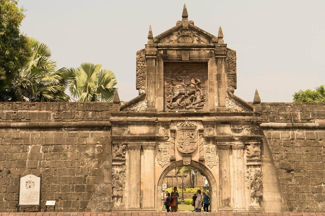 Lạc bước giữa phố cổ Intramuros - viên ngọc bí ẩn giữa lòng thủ đô Manila của Philippines- Ảnh 2. Lạc bước giữa phố cổ Intramuros - viên ngọc bí ẩn giữa lòng thủ đô Manila của Philippines- Ảnh 2.