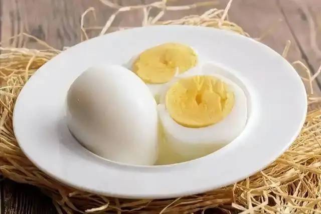 Protein quan trọng như thế nào đối với người cao tuổi? Sau 55 tuổi, nên ăn nhiều hơn 3 loại thực phẩm giàu protein này- Ảnh 3. Protein quan trọng như thế nào đối với người cao tuổi? Sau 55 tuổi, nên ăn nhiều hơn 3 loại thực phẩm giàu protein này- Ảnh 3.