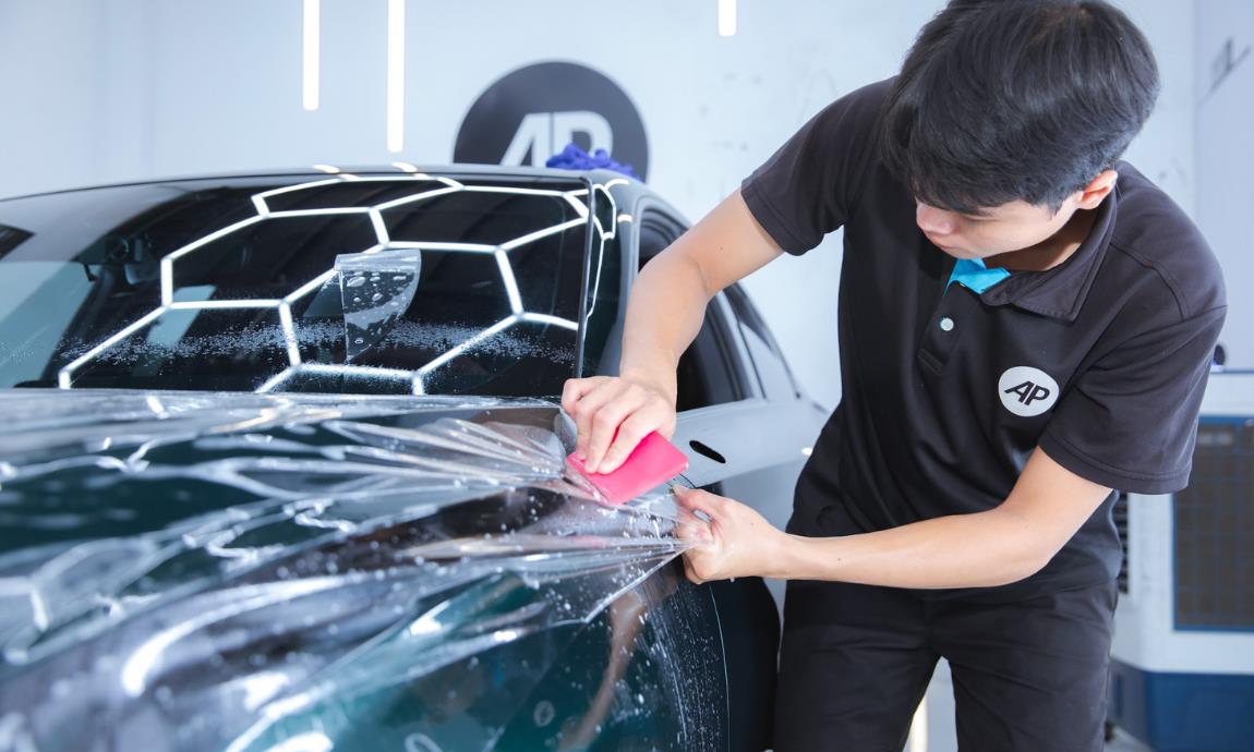 Dán PPF cho ô tô - Cách 'đóng băng' vẻ đẹp sơn zin hoàn hảo- Ảnh 1.