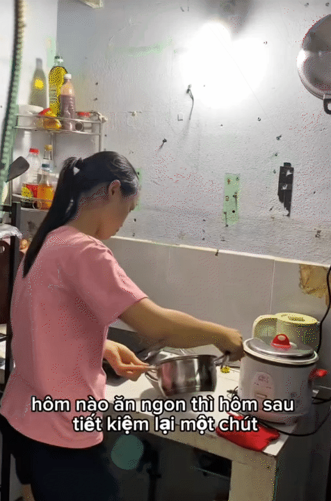 Nuôi 2 con với 3 triệu/tháng - bữa cơm 30k vẫn đủ 3 món: Mẹ đơn thân tiết lộ bí quyết ai cũng nể- Ảnh 2. Nuôi 2 con với 3 triệu/tháng - bữa cơm 30k vẫn đủ 3 món: Mẹ đơn thân tiết lộ bí quyết ai cũng nể- Ảnh 2.