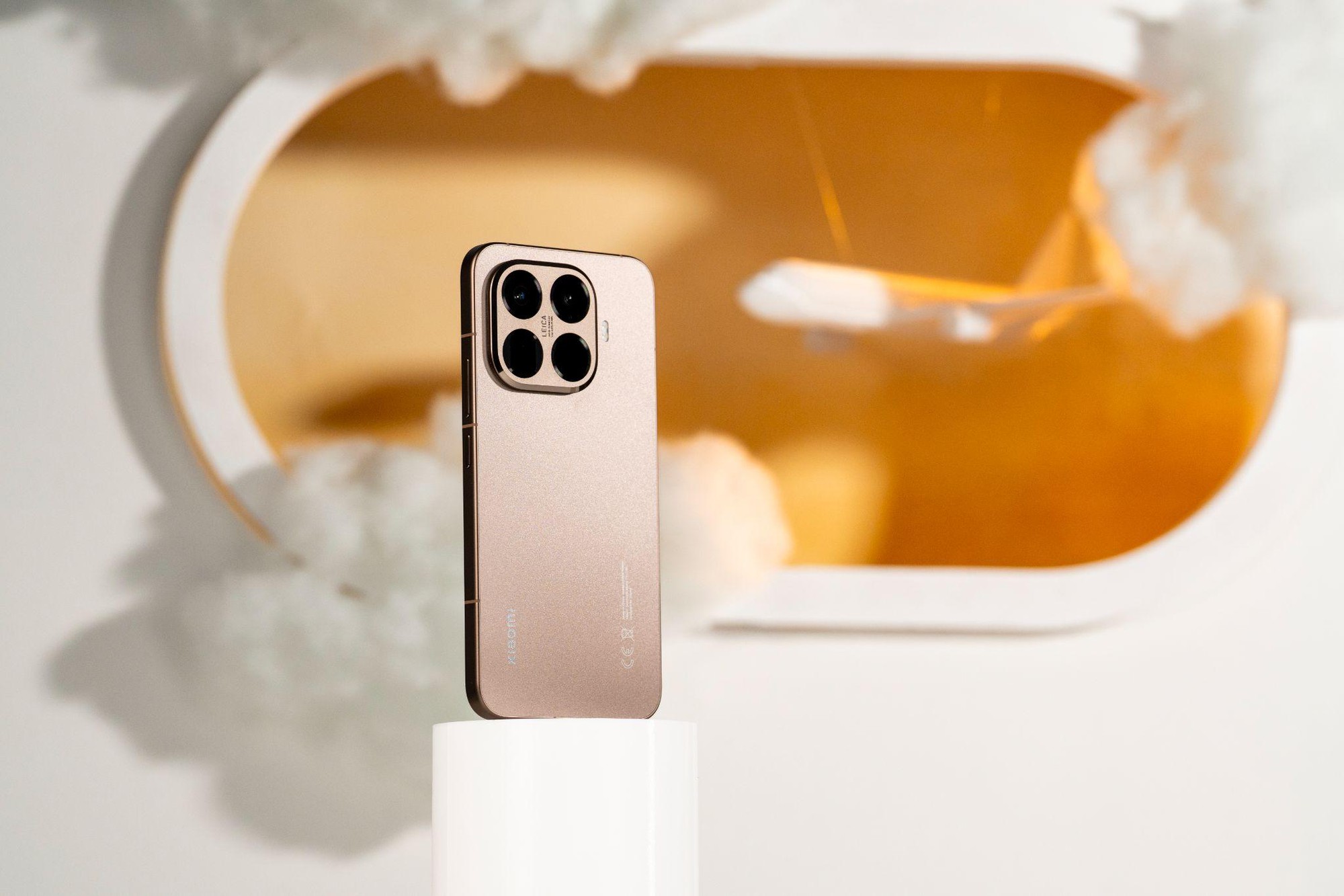 Bước chuyển mình chiến lược của Xiaomi: Từ “cấu hình cao - giá tốt” đến “trải nghiệm flagship cho số đông”- Ảnh 1. Bước chuyển mình chiến lược của Xiaomi: Từ “cấu hình cao - giá tốt” đến “trải nghiệm flagship cho số đông”- Ảnh 1.