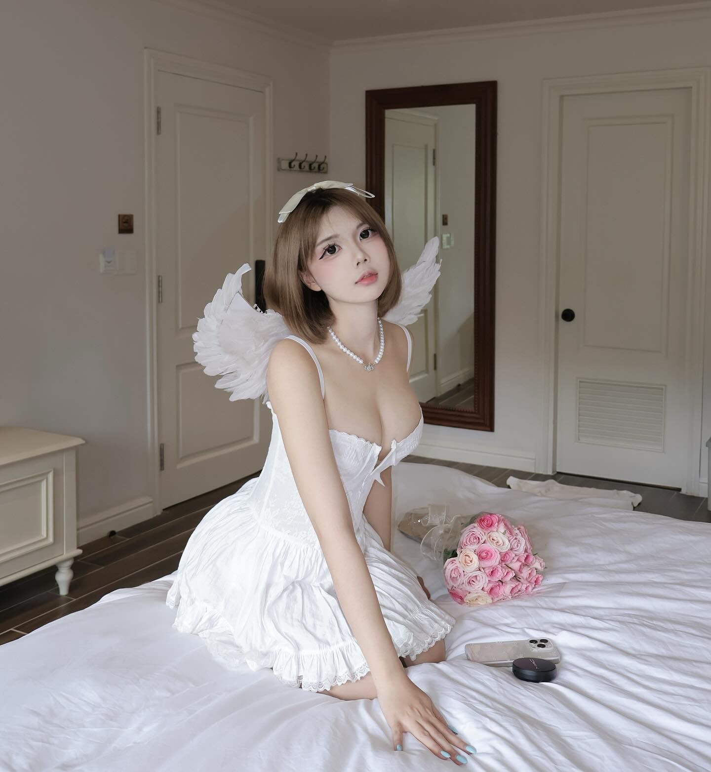 photo-1762397506951 photo-1762397506951