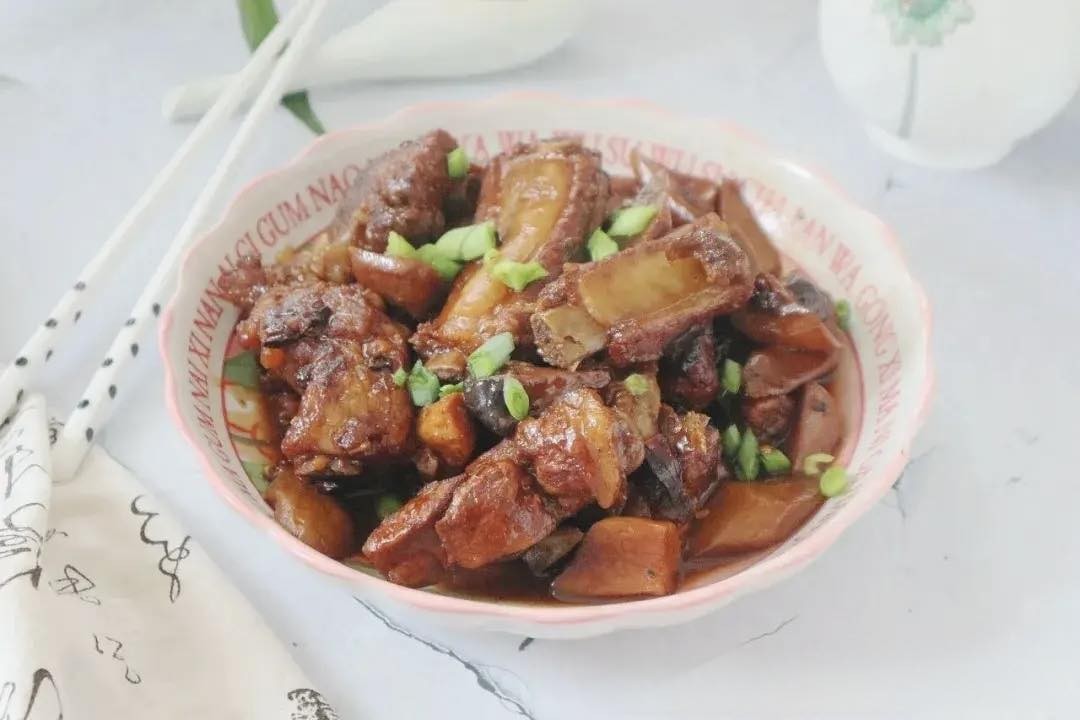 5 công thức nấu sườn heo ngon "quên sầu", thơm nức mũi hoàn hảo cho bữa cơm mùa đông cả gia đình yêu thích- Ảnh 5. 5 công thức nấu sườn heo ngon "quên sầu", thơm nức mũi hoàn hảo cho bữa cơm mùa đông cả gia đình yêu thích- Ảnh 5.