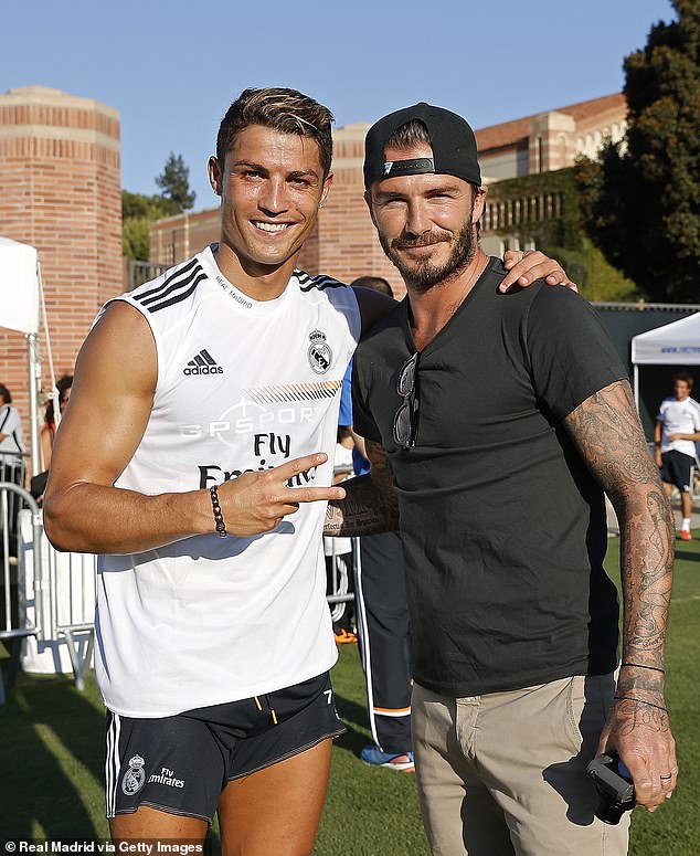 Ronaldo tuyên bố đẹp trai hơn David Beckham, chỉ ra một điểm hoàn hoản không thể chối cãi- Ảnh 1. Ronaldo tuyên bố đẹp trai hơn David Beckham, chỉ ra một điểm hoàn hoản không thể chối cãi- Ảnh 1.