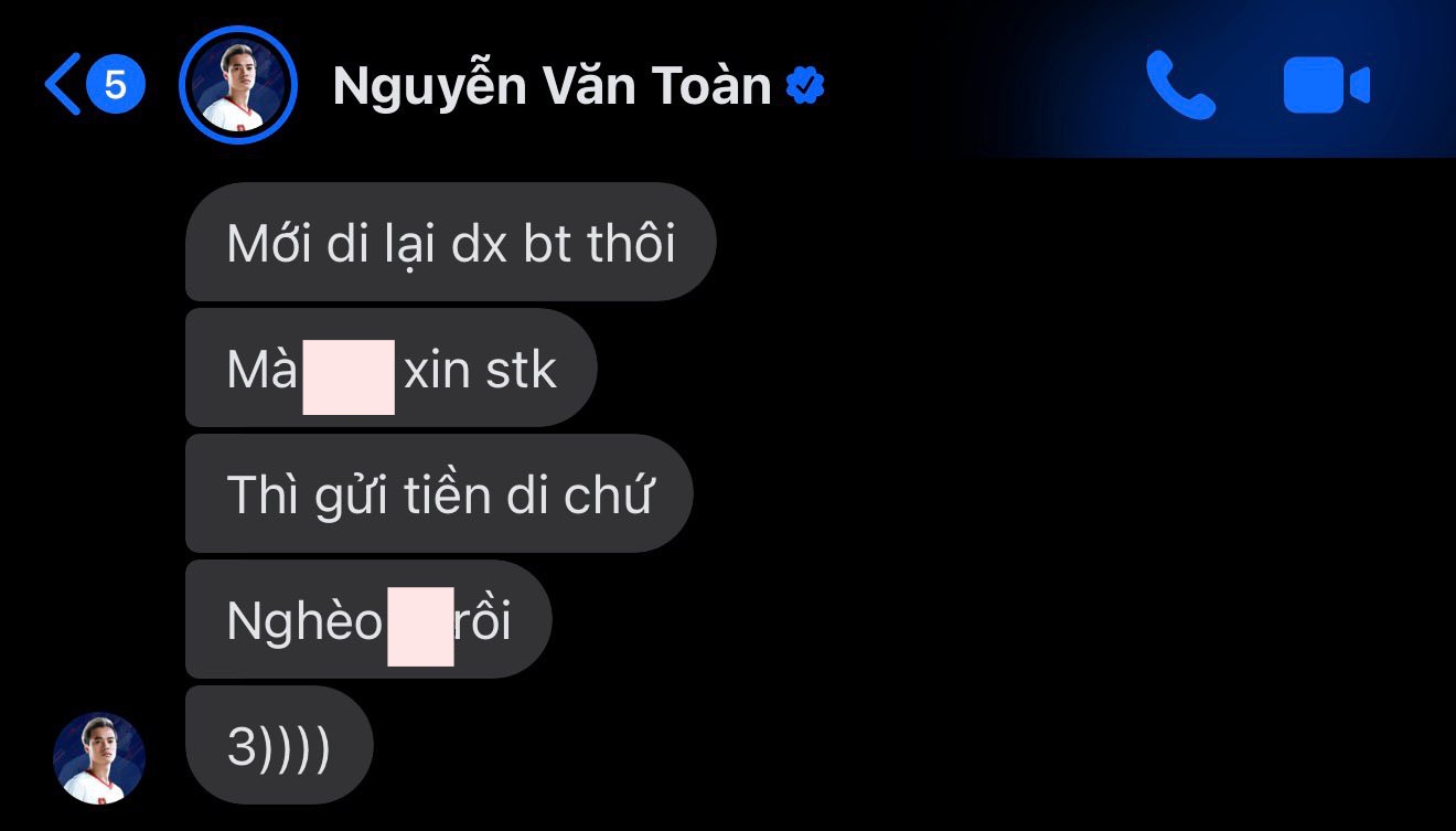 Hoà Minzy trả nợ cho Văn Toàn 300 triệu nhưng lộ tin nhắn gây tranh cãi- Ảnh 2. Hoà Minzy trả nợ cho Văn Toàn 300 triệu nhưng lộ tin nhắn gây tranh cãi- Ảnh 2.