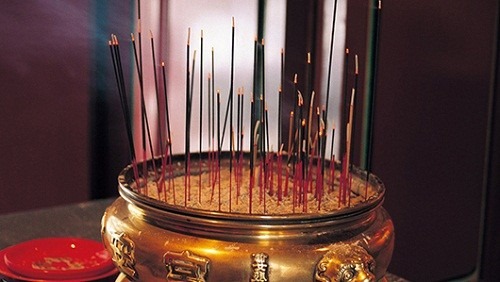 3 điều tuyệt đối không làm với bát hương- Ảnh 2. 3 điều tuyệt đối không làm với bát hương- Ảnh 2.