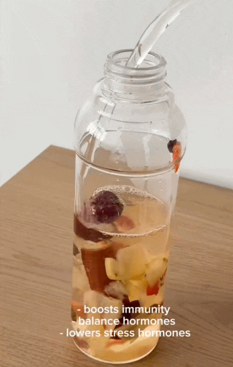 Phụ nữ Hàn "chống già" kiểu tiết kiệm: Uống trà dưỡng nhan từ táo đỏ để tăng sinh collagen, da dẻ sáng mịn- Ảnh 5. Phụ nữ Hàn "chống già" kiểu tiết kiệm: Uống trà dưỡng nhan từ táo đỏ để tăng sinh collagen, da dẻ sáng mịn- Ảnh 5.