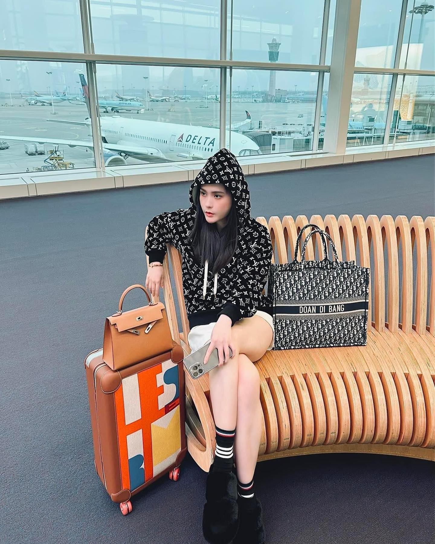 Bay màu danh xưng “nữ đại gia quận 7” của Đoàn Di Băng- Ảnh 27. Bay màu danh xưng “nữ đại gia quận 7” của Đoàn Di Băng- Ảnh 27.