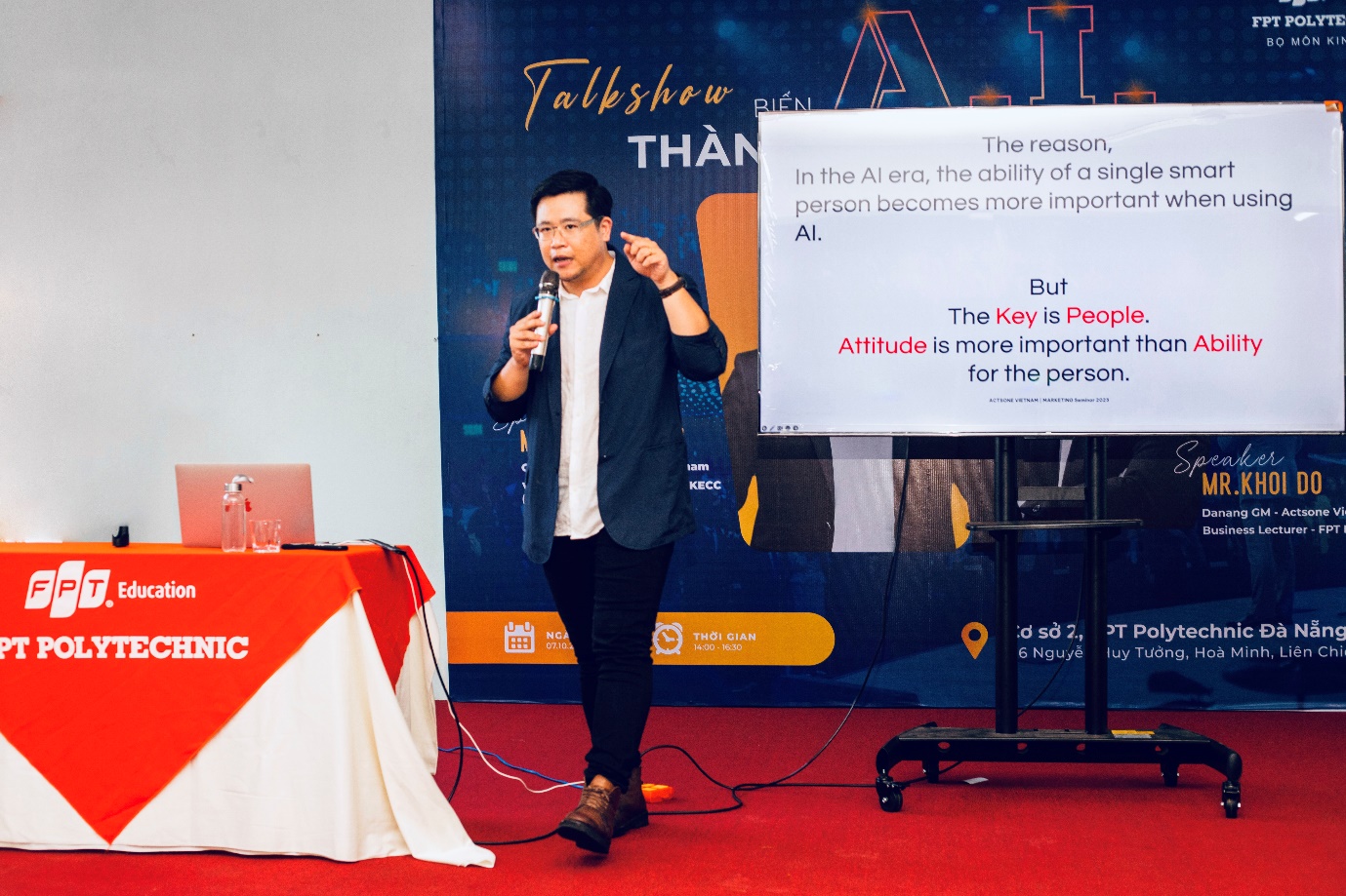 ThS. Đỗ Nguyễn Minh Khôi: "Làm là chất liệu thực tế của dạy, dạy là mài giũa chiều sâu của làm"- Ảnh 1. ThS. Đỗ Nguyễn Minh Khôi: "Làm là chất liệu thực tế của dạy, dạy là mài giũa chiều sâu của làm"- Ảnh 1.