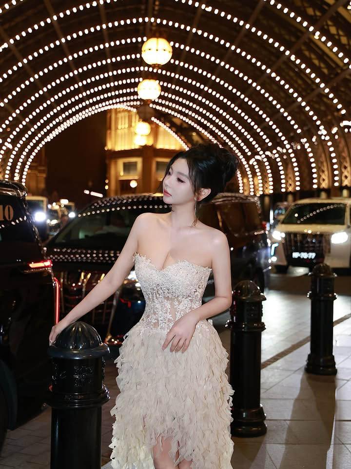 Hot girl vừa xinh đẹp lại giỏi giang khiến cộng đồng mang ngỡ ngàng với “profile” siêu đỉnh- Ảnh 6. Hot girl vừa xinh đẹp lại giỏi giang khiến cộng đồng mang ngỡ ngàng với “profile” siêu đỉnh- Ảnh 6.