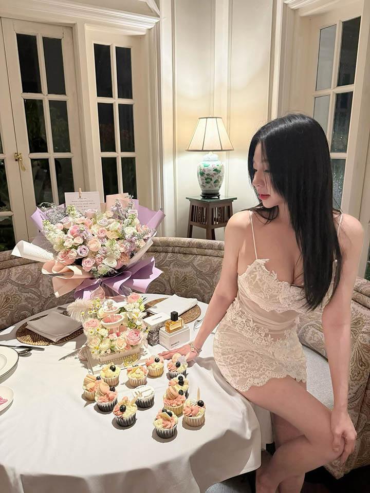 Hot girl vừa xinh đẹp lại giỏi giang khiến cộng đồng mang ngỡ ngàng với “profile” siêu đỉnh- Ảnh 9. Hot girl vừa xinh đẹp lại giỏi giang khiến cộng đồng mang ngỡ ngàng với “profile” siêu đỉnh- Ảnh 9.