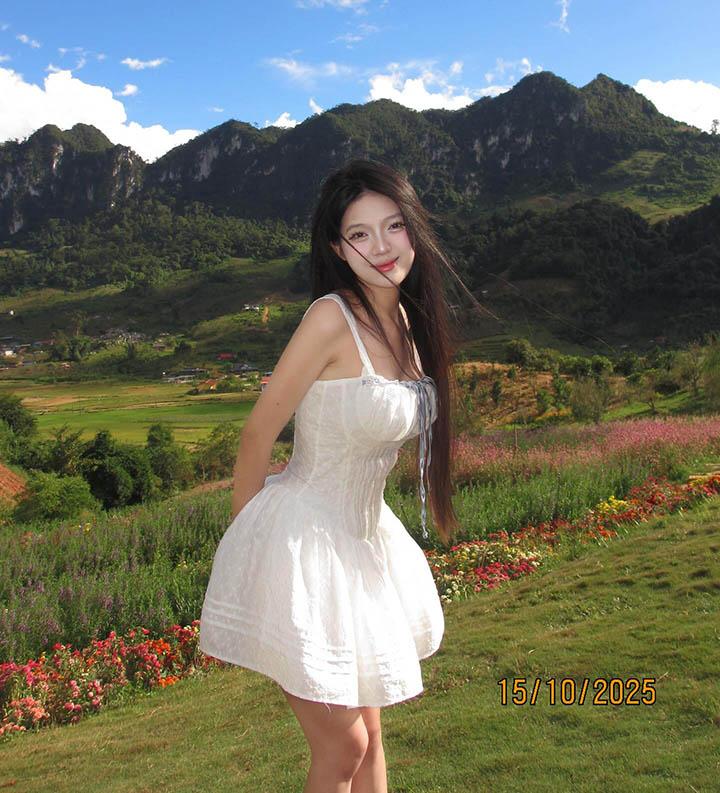 Visual đỉnh cao, hot girl khiến fan say đắm vì những bức ảnh táo bạo- Ảnh 2. Visual đỉnh cao, hot girl khiến fan say đắm vì những bức ảnh táo bạo- Ảnh 2.