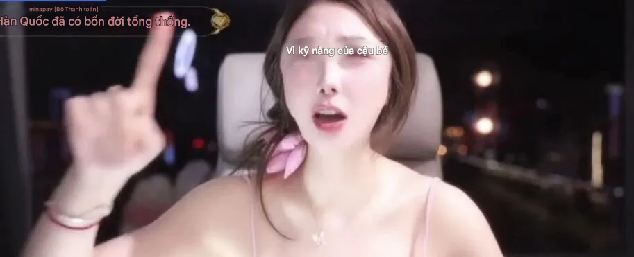 photo-1762499555600 photo-1762499555600