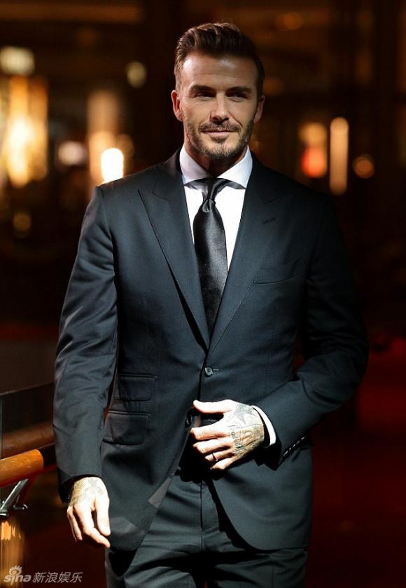 Ai mặc suit đẹp bằng David Beckham?- Ảnh 5.