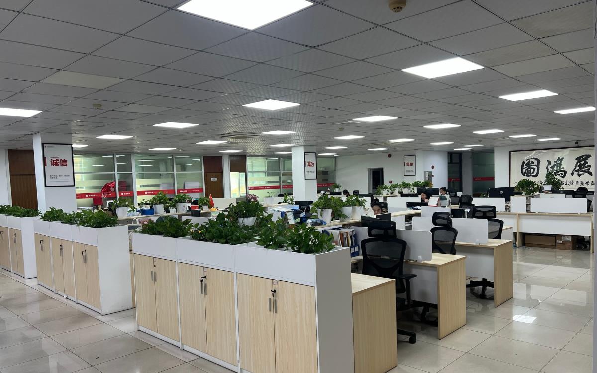 AMS nỗ lực nâng cao chất lượng đồ bảo hộ an toàn "Made in China"- Ảnh 1. AMS nỗ lực nâng cao chất lượng đồ bảo hộ an toàn "Made in China"- Ảnh 1.