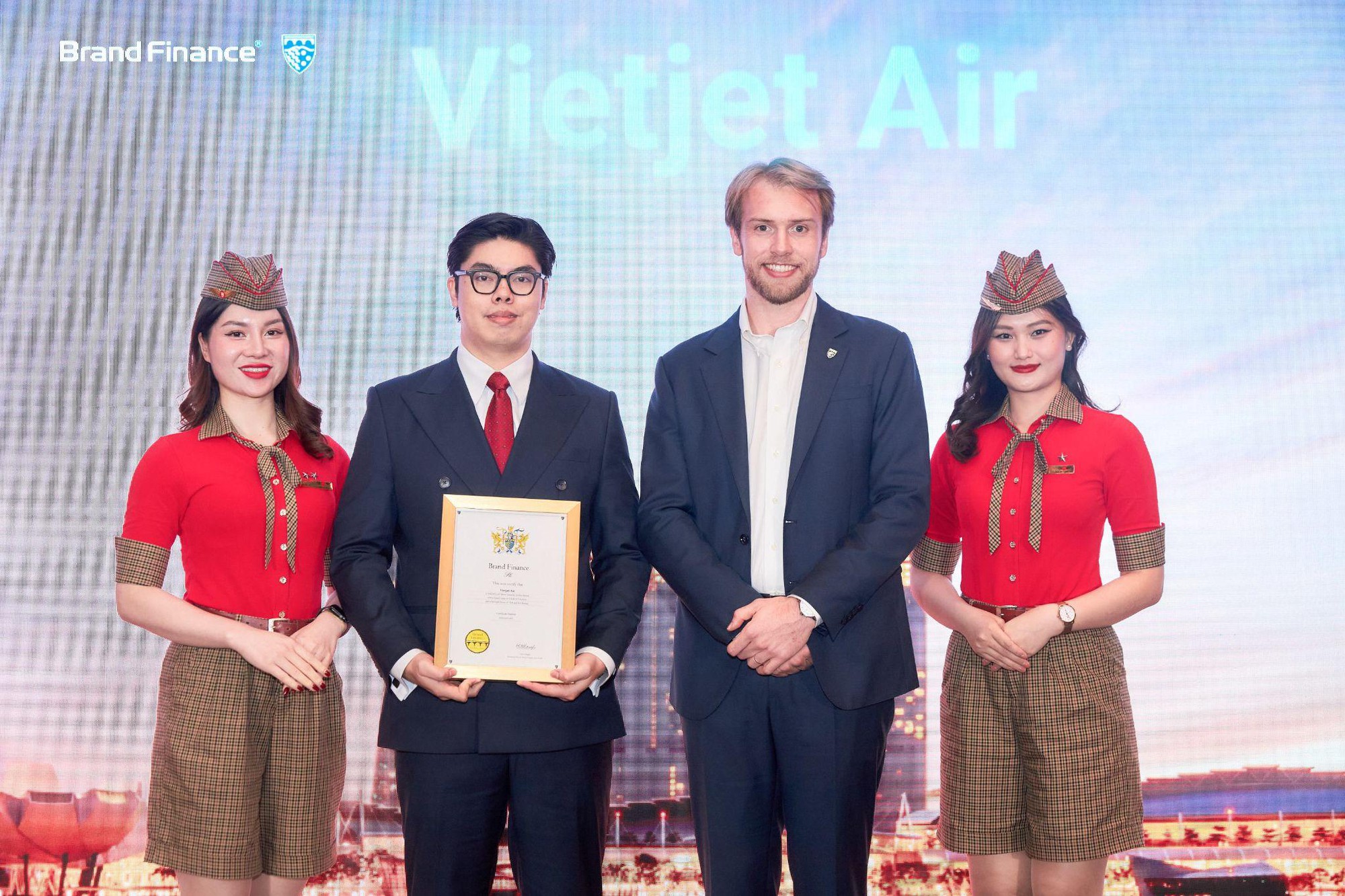 Vietjet thuộc nhóm thương hiệu hàng không lớn nhất ASEAN 2025- Ảnh 3. Vietjet thuộc nhóm thương hiệu hàng không lớn nhất ASEAN 2025- Ảnh 3.