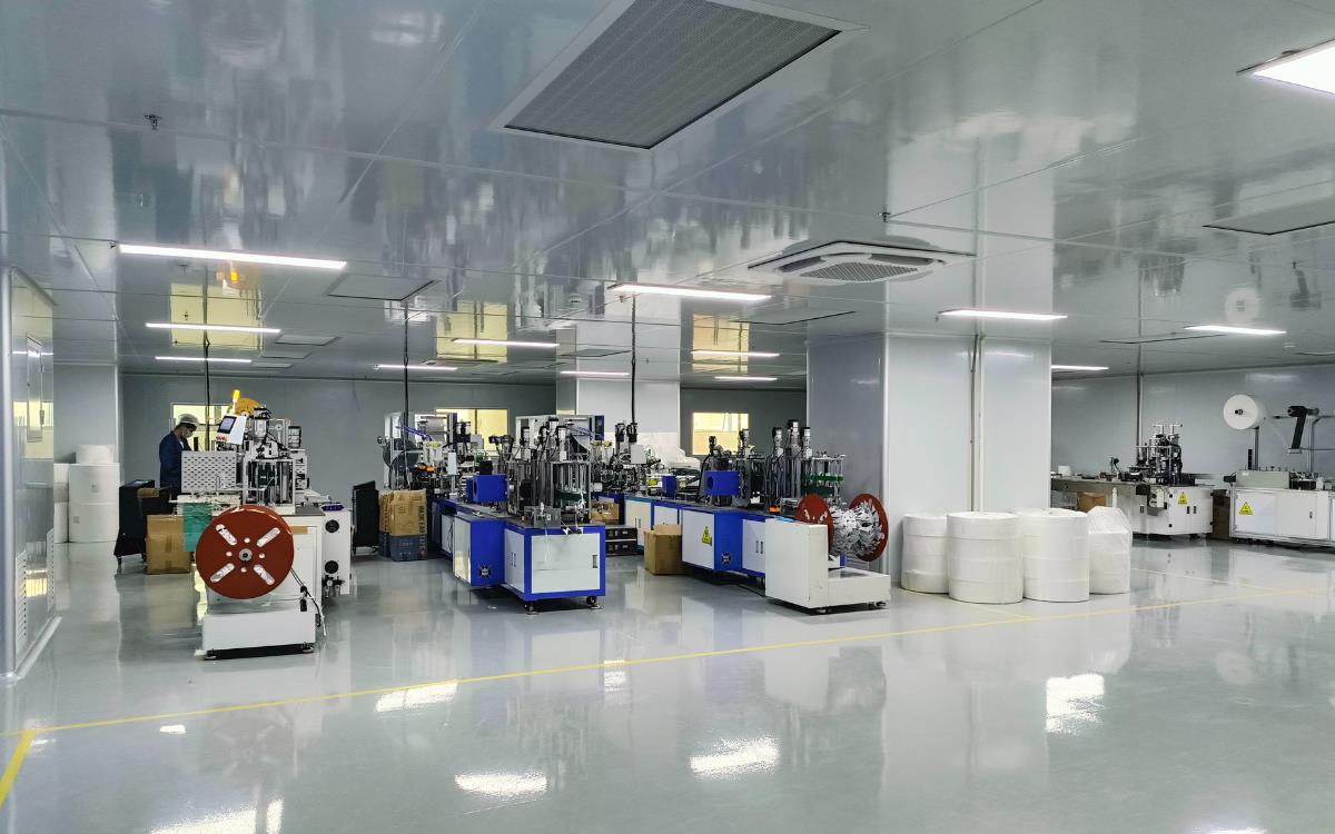 AMS nỗ lực nâng cao chất lượng đồ bảo hộ an toàn "Made in China"- Ảnh 3. AMS nỗ lực nâng cao chất lượng đồ bảo hộ an toàn "Made in China"- Ảnh 3.