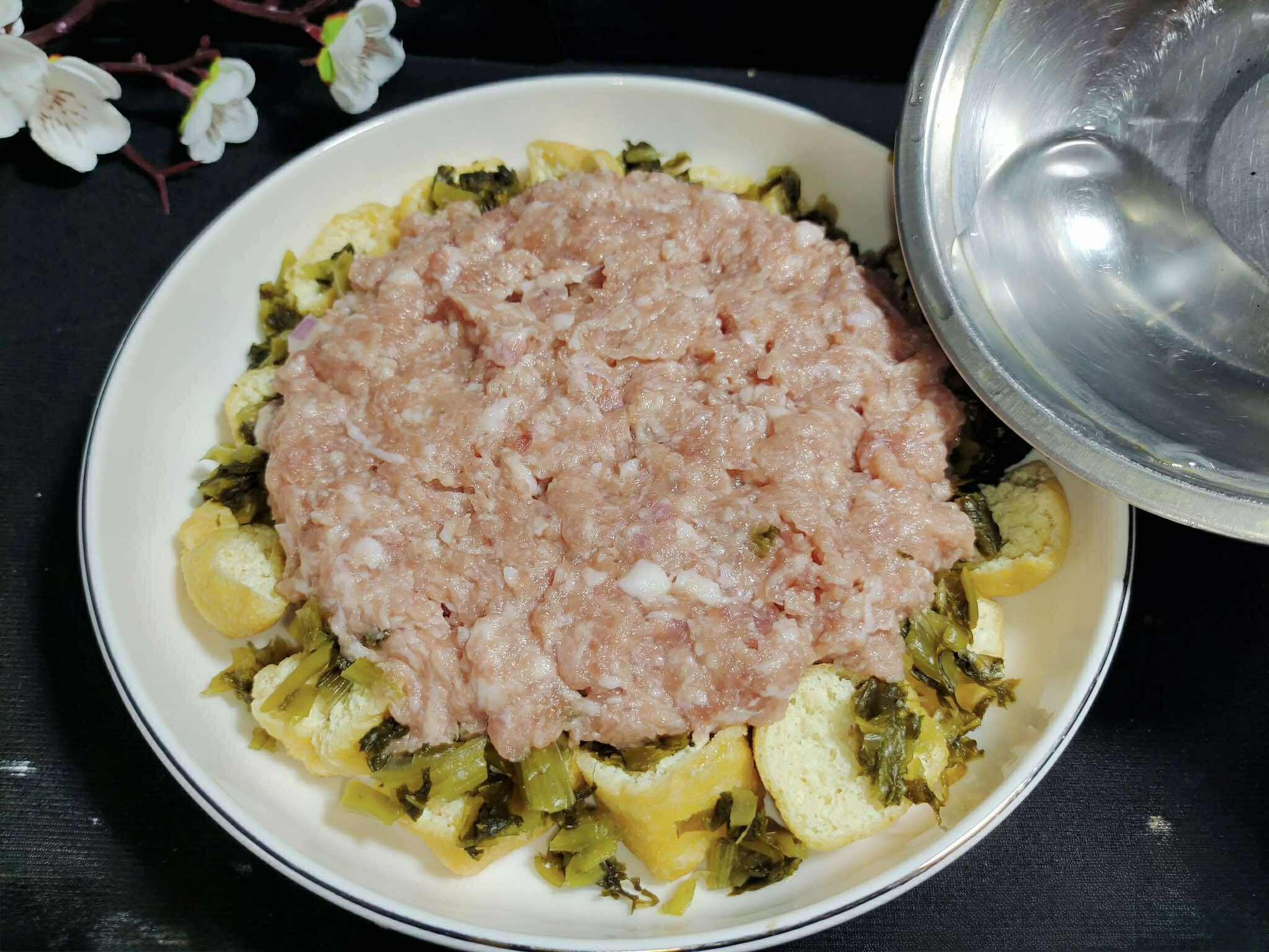 Chỉ cần hấp 3 nguyên liệu này cùng nhau, 10 phút là sẽ có một món ăn thơm ngon, mọng nước và đậm đà- Ảnh 4.