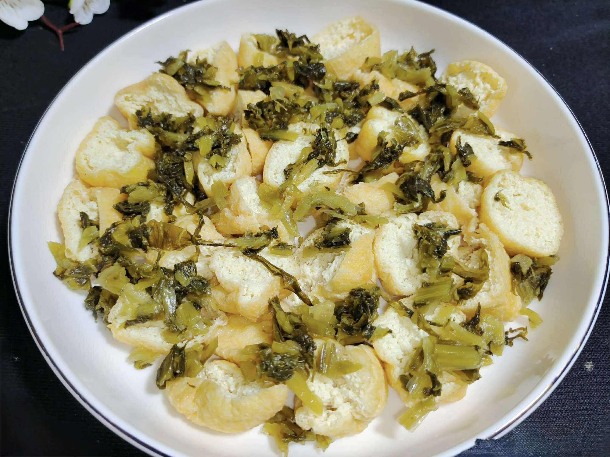 Chỉ cần hấp 3 nguyên liệu này cùng nhau, 10 phút là sẽ có một món ăn thơm ngon, mọng nước và đậm đà- Ảnh 2.